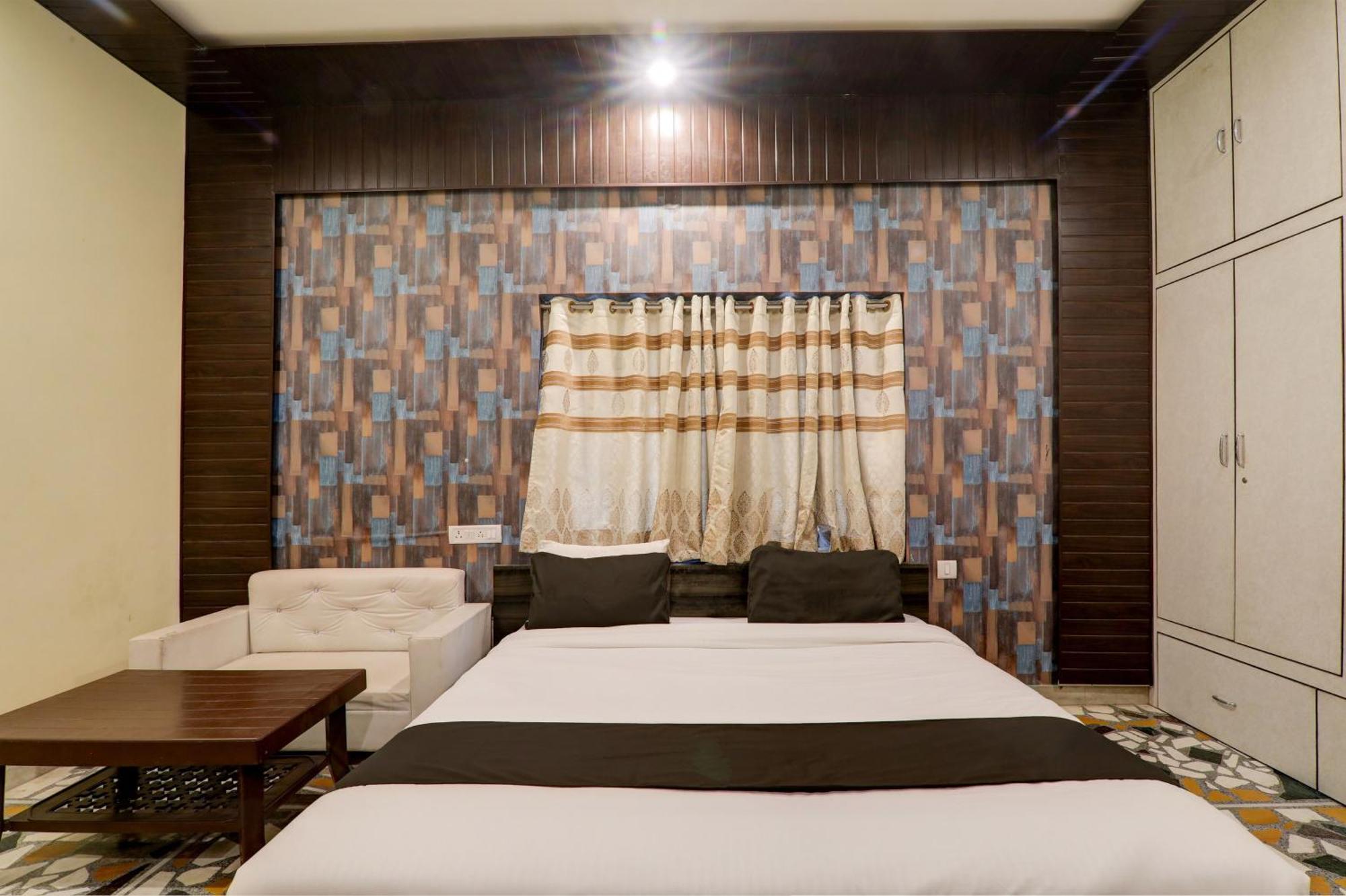Hotel O Flagship Adbhut Moment Hotel فاراناسي المظهر الخارجي الصورة